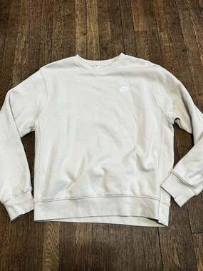 Nike Sportswear Club Fleece Crewneck Sweatshirt Light Bone BV2662-072